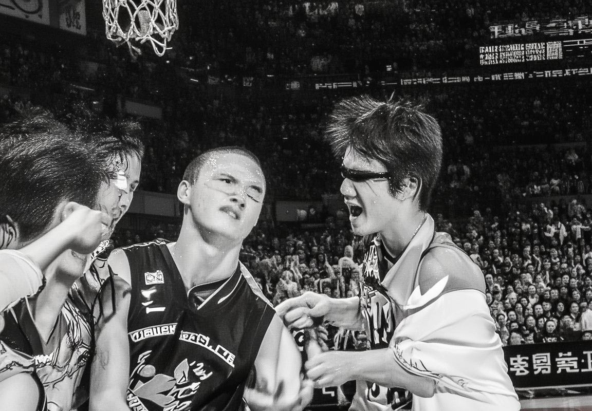 2013辽长巅峰对决：经典足球盛宴回顾